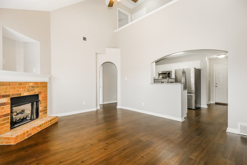 1,815/Mo, 10115 Cross Valley Dr Cordova, TN 38018 Living Room View 2