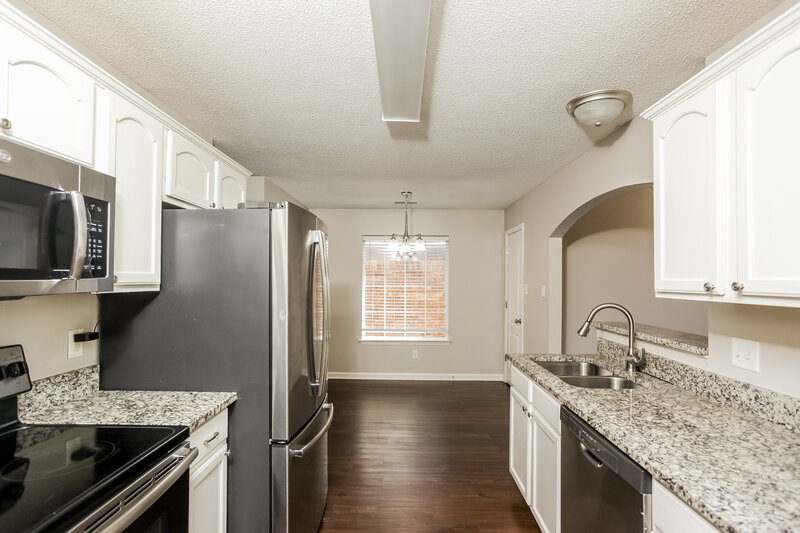 2,020/Mo, 10115 Cross Valley Dr Cordova, TN 38018 Kitchen View