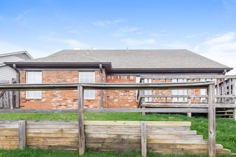1,815/Mo, 10115 Cross Valley Dr Cordova, TN 38018 Rear View 2