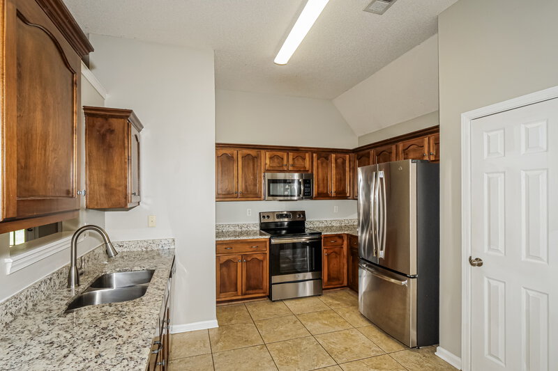 1,960/Mo, 7158 Crape Myrtle Dr Olive Branch, MS 38654 Kitchen View