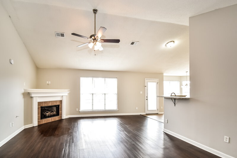1,975/Mo, 10883 Colton Dr Olive Branch, MS 38654 Living Room View