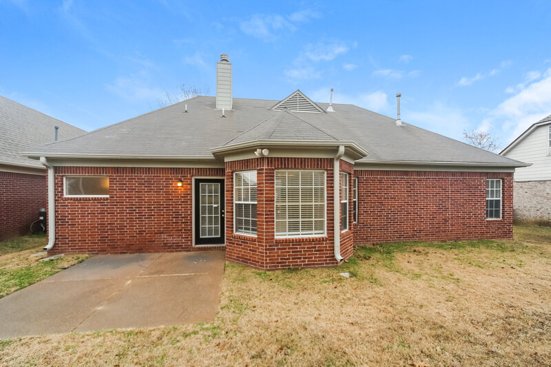 2,510/Mo, 2609 Wood Sage Cv Cordova, TN 38016 Rear View