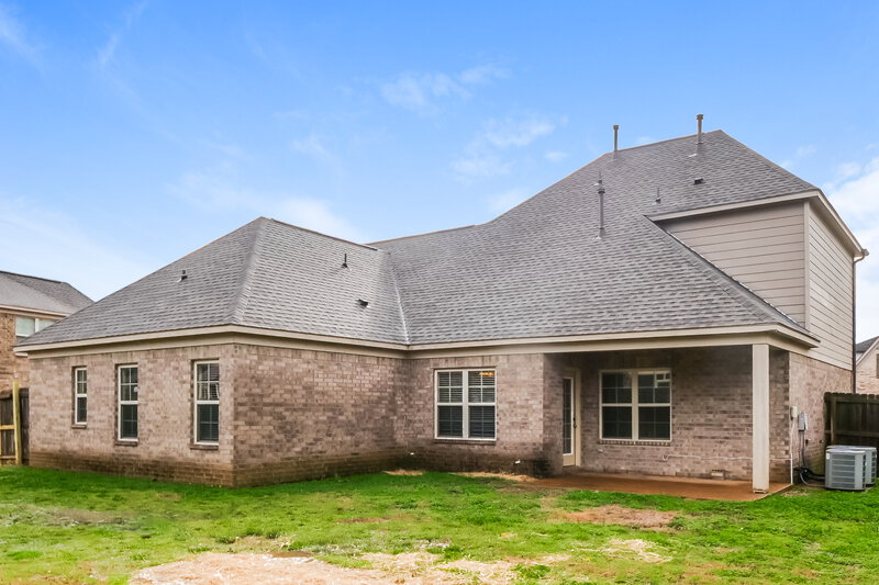 2,550/Mo, 5498 Riverstone Dr Memphis, TN 38125 Rear View 2