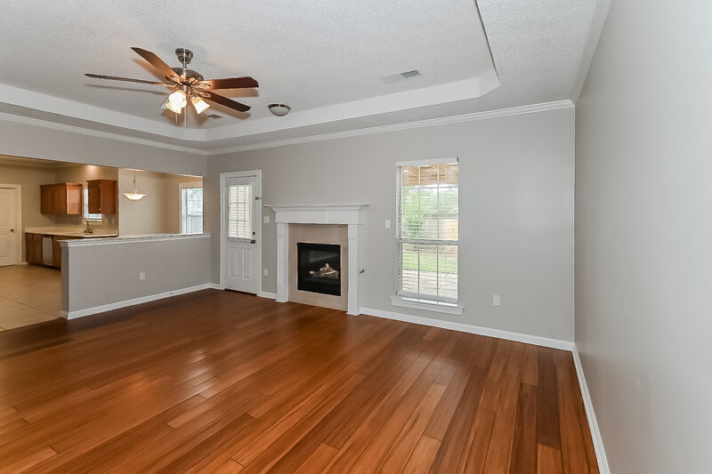 2,100/Mo, 13119 Claybourne Cv Olive Branch, MS 38654 Living Room View