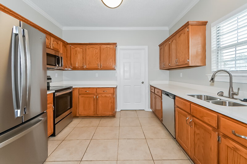 2,100/Mo, 13119 Claybourne Cv Olive Branch, MS 38654 Kitchen View 2