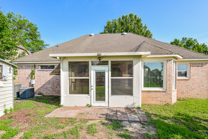 2,085/Mo, 9335 Barrow Dr Cordova, TN 38016 Rear View