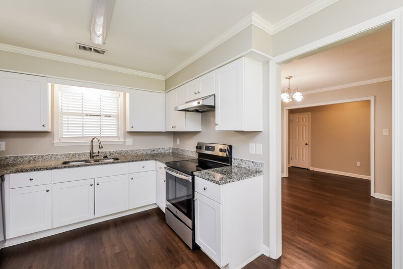 1,965/Mo, 7221 Bluegrass Rd Olive Branch, MS 38654 Kitchen View 2