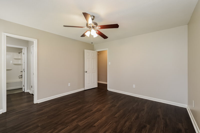 1,965/Mo, 7221 Bluegrass Rd Olive Branch, MS 38654 Main Bedroom View