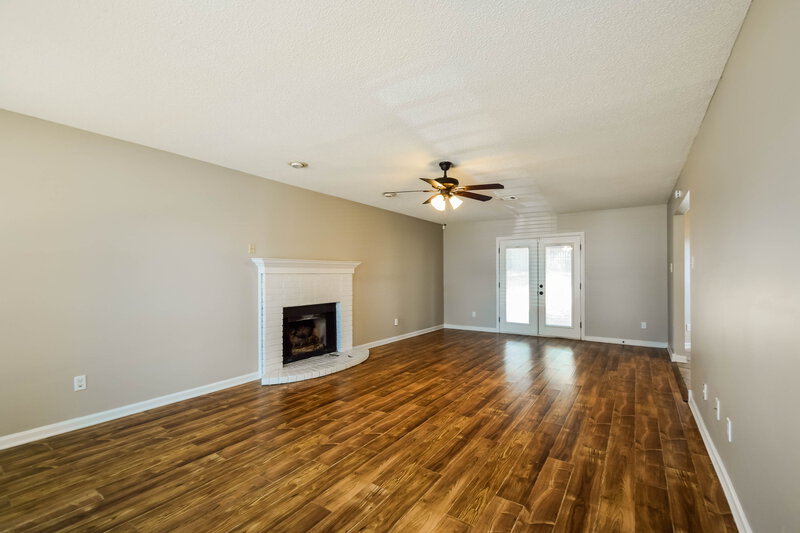 1,955/Mo, 8151 Cross Creek Ct Memphis, TN 38125 Living Room View
