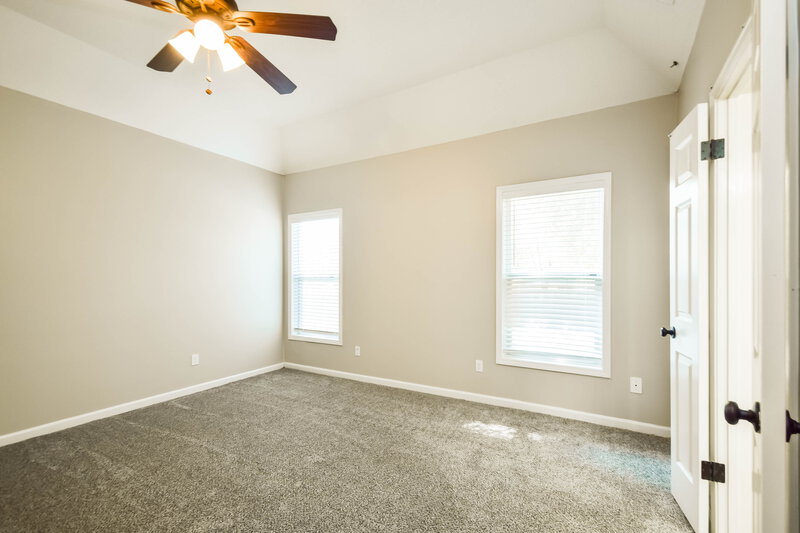 1,955/Mo, 8151 Cross Creek Ct Memphis, TN 38125 Main Bedroom View