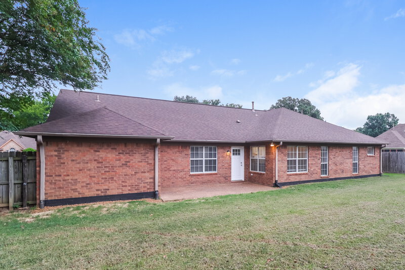 2,395/Mo, 6743 Hare Run Ln Bartlett, TN 38002 Rear View