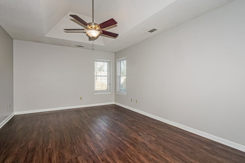 1,850/Mo, 105 Norma Carol Rd Oakland, TN 38060 Main Bedroom View