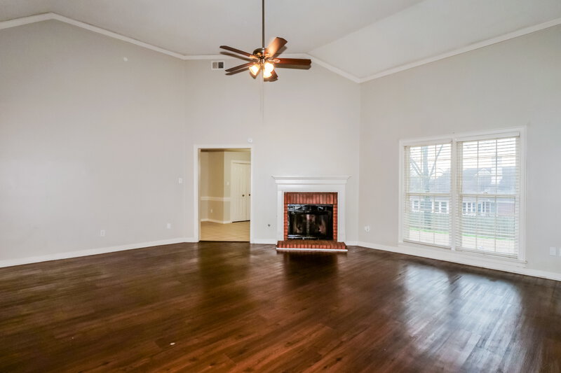 2,230/Mo, 8607 Bazemore Road Cordova, TN 38018 Living Room View 2