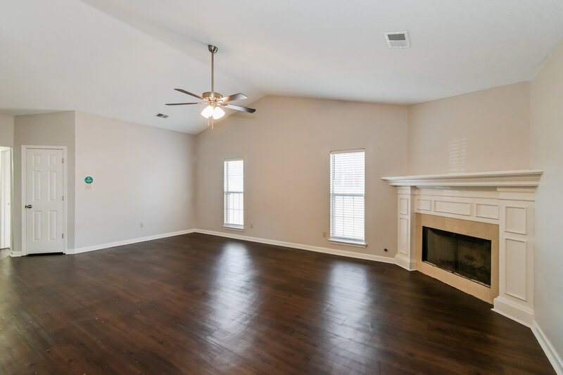 1,685/Mo, 1890 Brentwood Trace Southaven, MS 38671 Living Room View