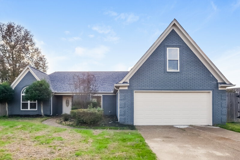 2,760/Mo, 2827 Fletcher View Dr Memphis, TN 38016 External View