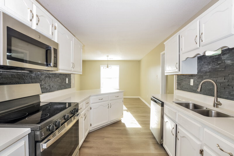 2,760/Mo, 2827 Fletcher View Dr Memphis, TN 38016 Misc View 5