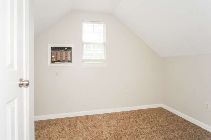 1,890/Mo, 5885 Southridge Drive Olive Branch, MS 38654 Bonus Room View