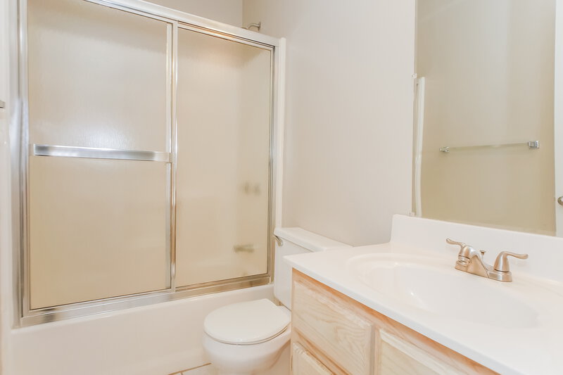 1,890/Mo, 5885 Southridge Drive Olive Branch, MS 38654 Bathroom View