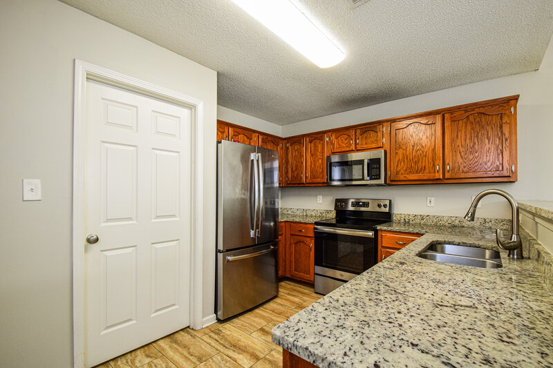 1,855/Mo, 13273 Sandbourne S Olive Branch, MS 38654 Kitchen View