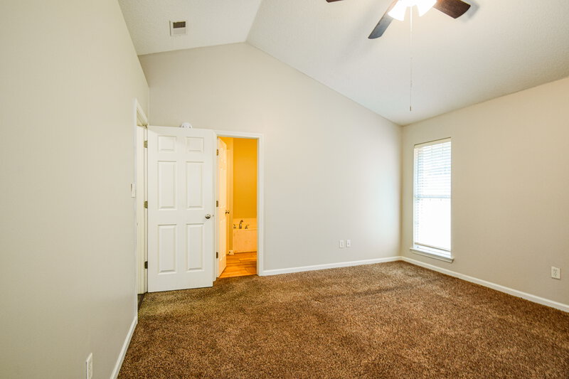 1,855/Mo, 13273 Sandbourne S Olive Branch, MS 38654 Main Bedroom View 2