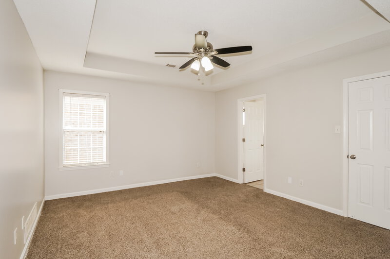 2,000/Mo, 1110 Greenwich Drive Hernando, MS 38632 Main Bedroom View 2