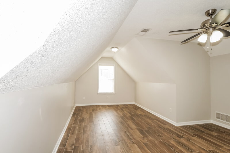 2,000/Mo, 1110 Greenwich Drive Hernando, MS 38632 Bonus Room View