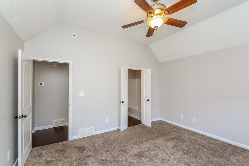 1,535/Mo, 10171 Sterling Ridge Dr Cordova, TN 38018 Main Bedroom View 2