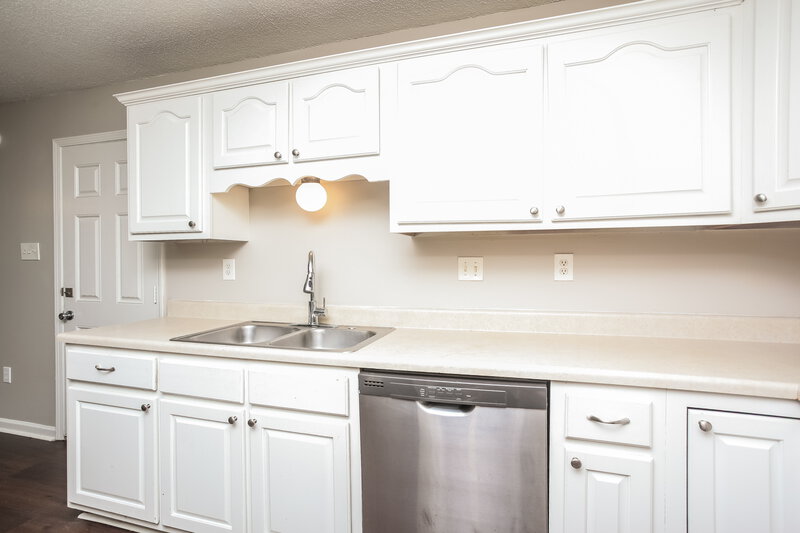 1,915/Mo, 7576 Delta Lakes Blvd Walls, MS 38680 Kitchen View