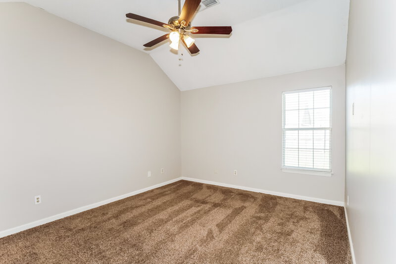 1,805/Mo, 7550 Roundleaf Dr Memphis, TN 38125 Main Bedroom View