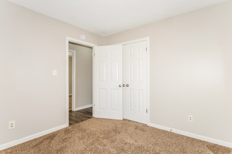 1,805/Mo, 7550 Roundleaf Dr Memphis, TN 38125 Bedroom View 4