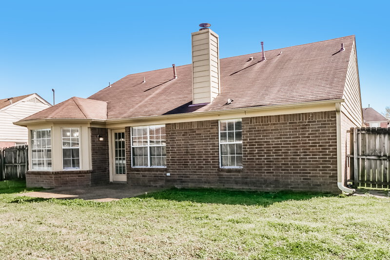 1,805/Mo, 7550 Roundleaf Dr Memphis, TN 38125 Rear View 2