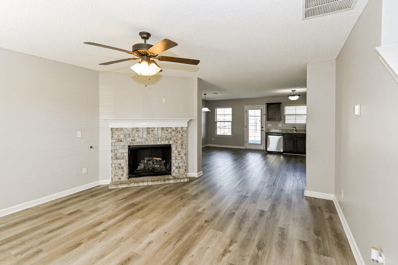 2,940/Mo, 1086 Darren Cir E Cordova, TN 38018 Living Room View