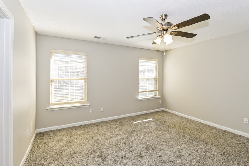 2,940/Mo, 1086 Darren Cir E Cordova, TN 38018 Main Bedroom View 2