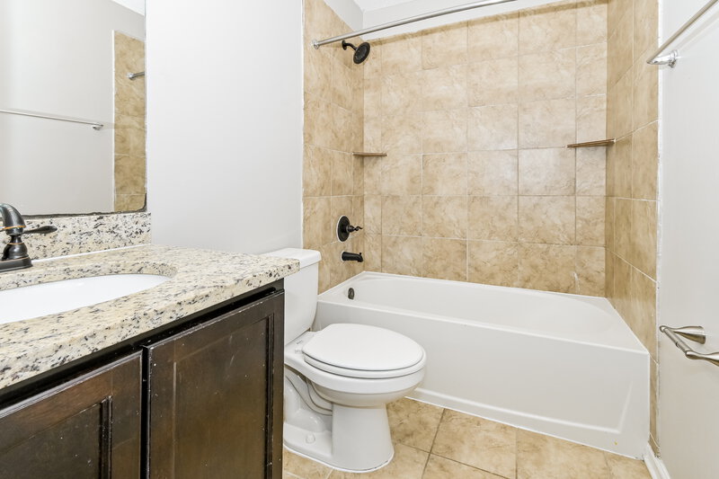 2,940/Mo, 1086 Darren Cir E Cordova, TN 38018 Bathroom View