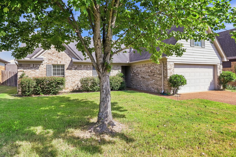 1,960/Mo, 4218 Becky Sue Trl Olive Branch, MS 38654 Side View