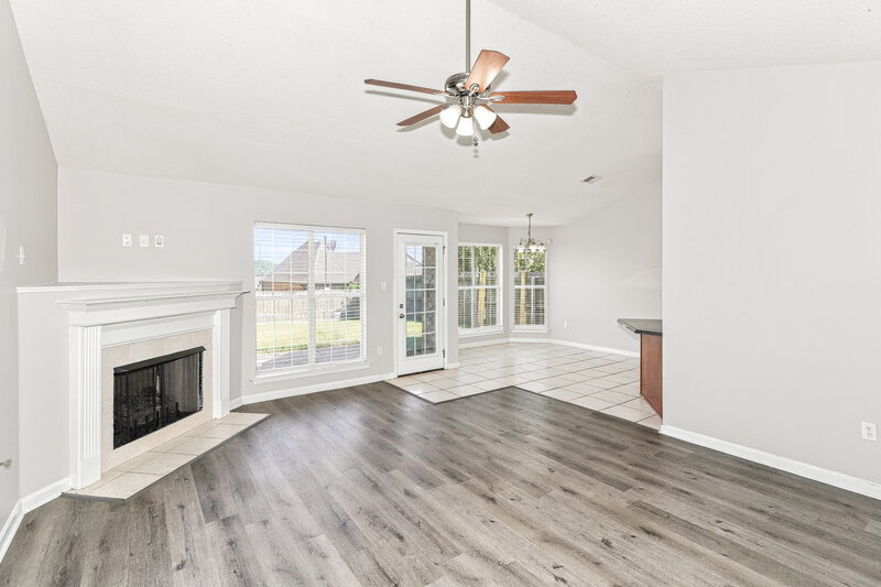 1,960/Mo, 4218 Becky Sue Trl Olive Branch, MS 38654 Living Room View