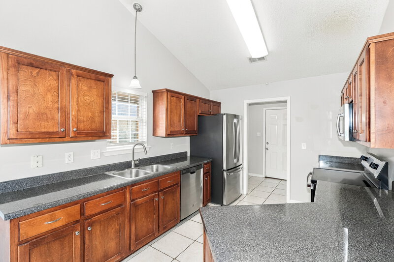 1,960/Mo, 4218 Becky Sue Trl Olive Branch, MS 38654 Kitchen View 2