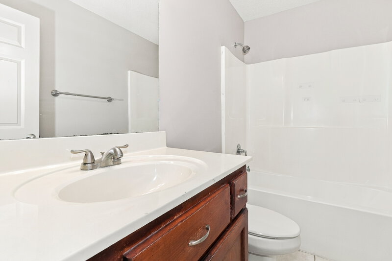 1,960/Mo, 4218 Becky Sue Trl Olive Branch, MS 38654 Bathroom View