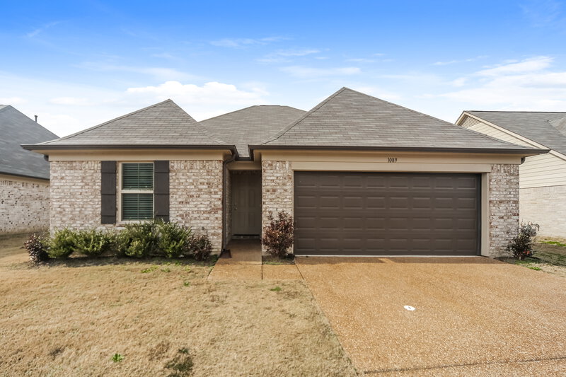 2,080/Mo, 1089 W Carib Loop Cordova, TN 38018 Front View