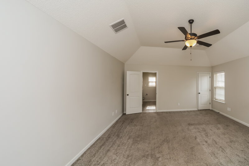 2,080/Mo, 1089 W Carib Loop Cordova, TN 38018 Main Bedroom View 2