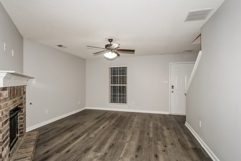 1,935/Mo, 1095 W Carib Loop Cordova, TN 38018 Living Room View 2