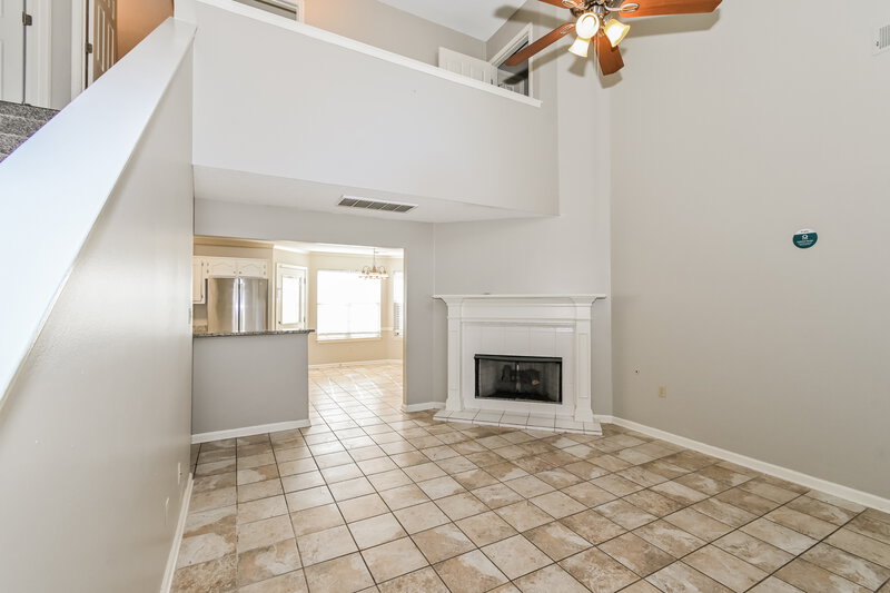 2,095/Mo, 1795 Steeplechase Cove Southaven, MS 38671 Living Room View 2