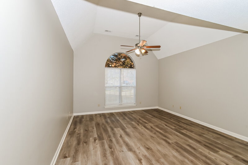 2,095/Mo, 1795 Steeplechase Cove Southaven, MS 38671 Main Bedroom View