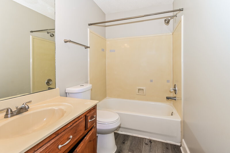 2,095/Mo, 1795 Steeplechase Cove Southaven, MS 38671 Bathroom View