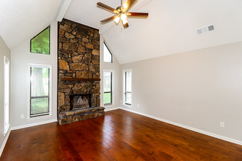 1,720/Mo, 6041 Williams Cv Bartlett, TN 38134 Living Room View 2