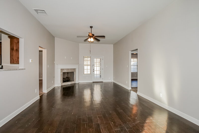 1,905/Mo, 1415 Switzer Cv Southaven, MS 38671 Living Room View