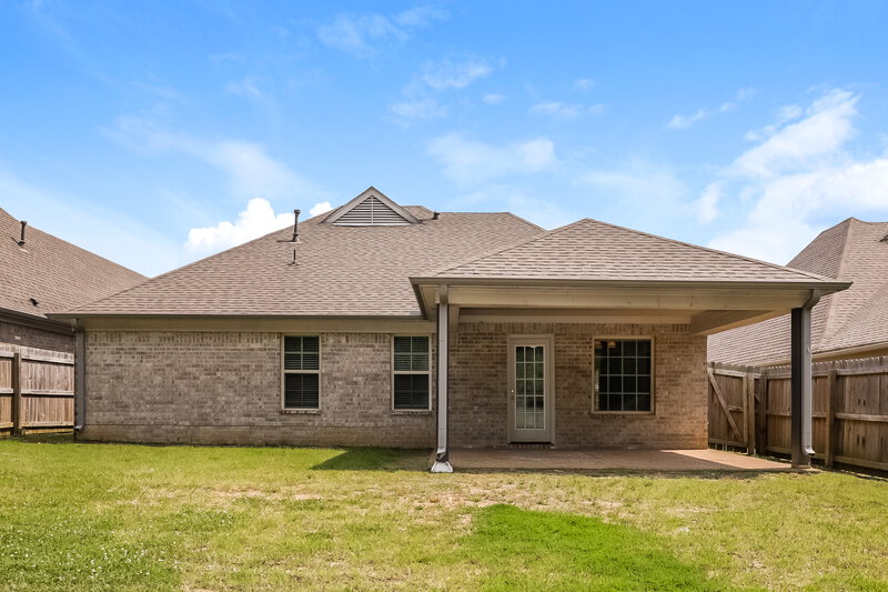 1,985/Mo, 1451 Switzer Cv Southaven, MS 38671 Rear View