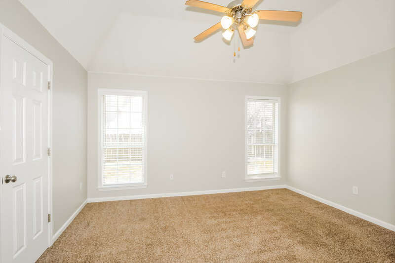 1,950/Mo, 145 Cameron Dr Oakland, TN 38060 Main Bedroom View