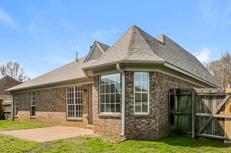 1,950/Mo, 145 Cameron Dr Oakland, TN 38060 Rear View 2