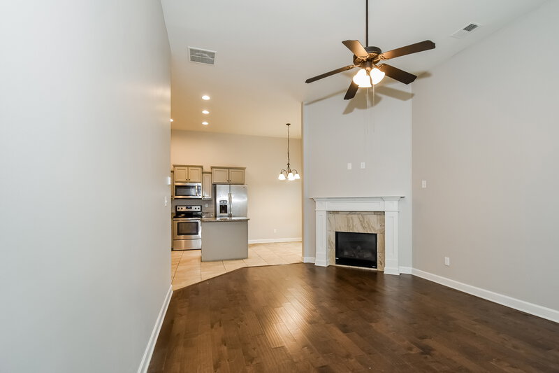 2,070/Mo, 2600 Molly Ln Southaven, MS 38672 Living Room View
